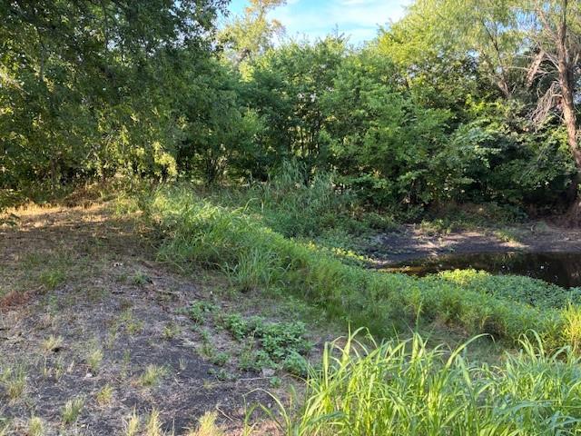 John M Thomas - Land