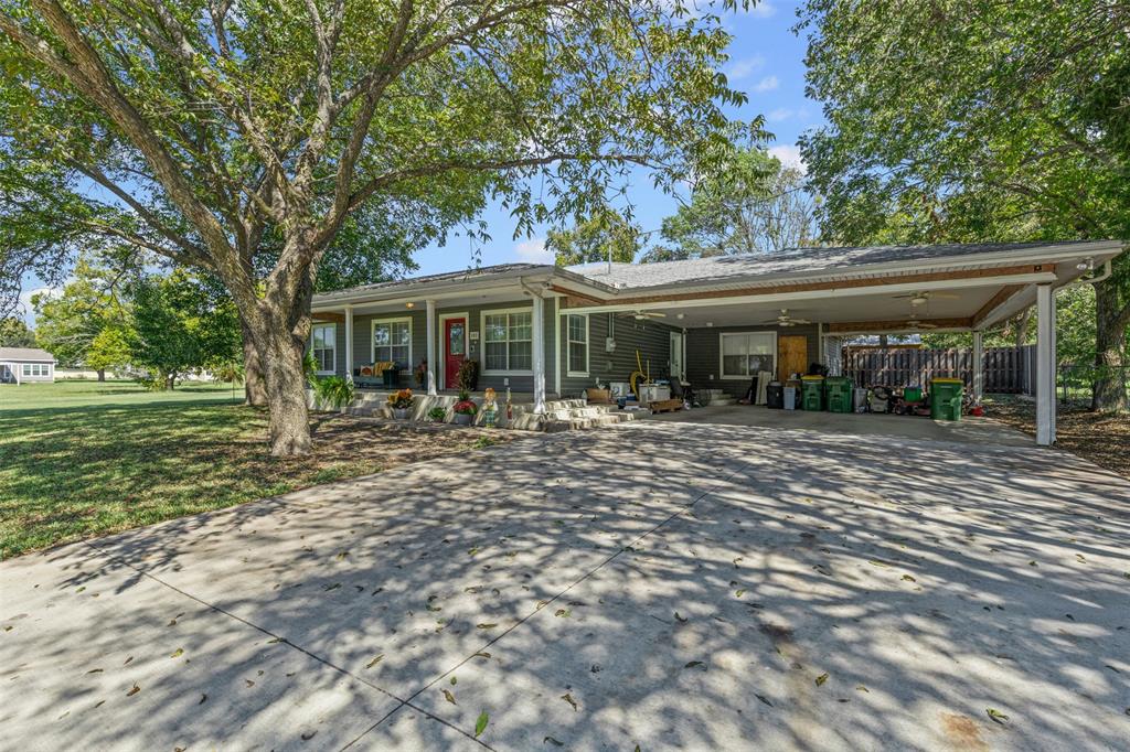 208 W Allen Avenue