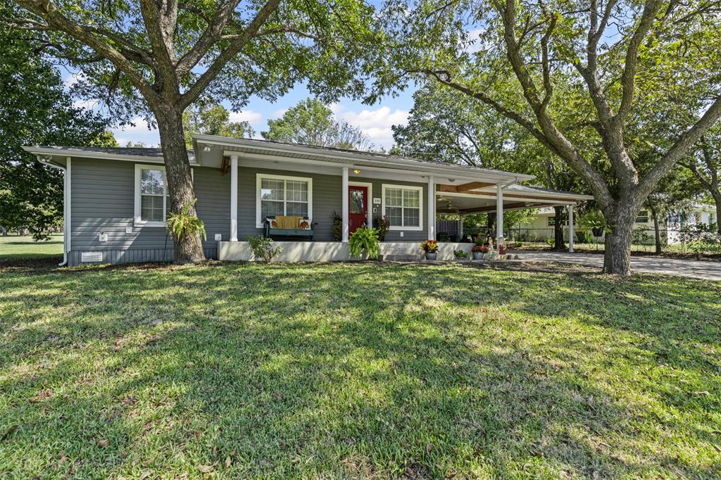 208 W Allen Avenue