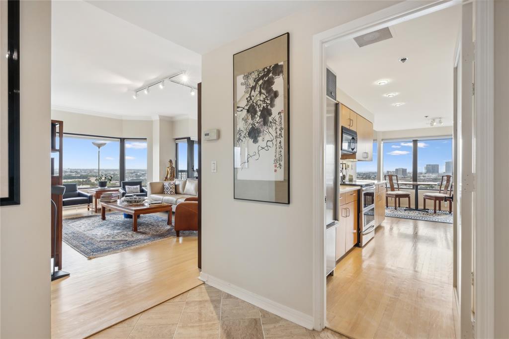 La Tour Condo - Residential