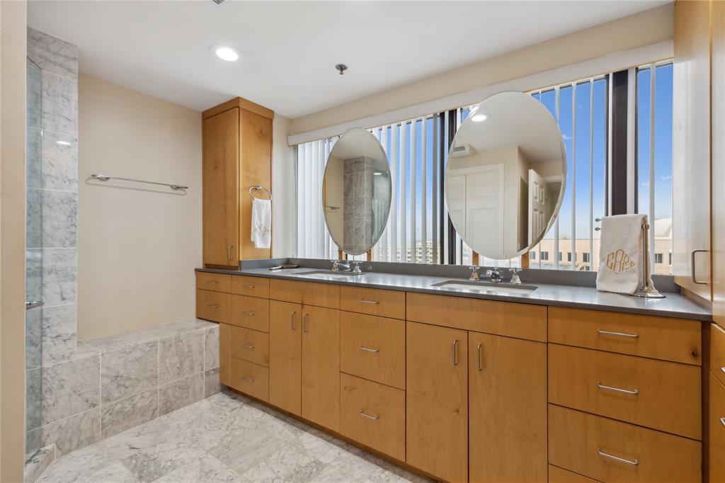 La Tour Condo - Residential