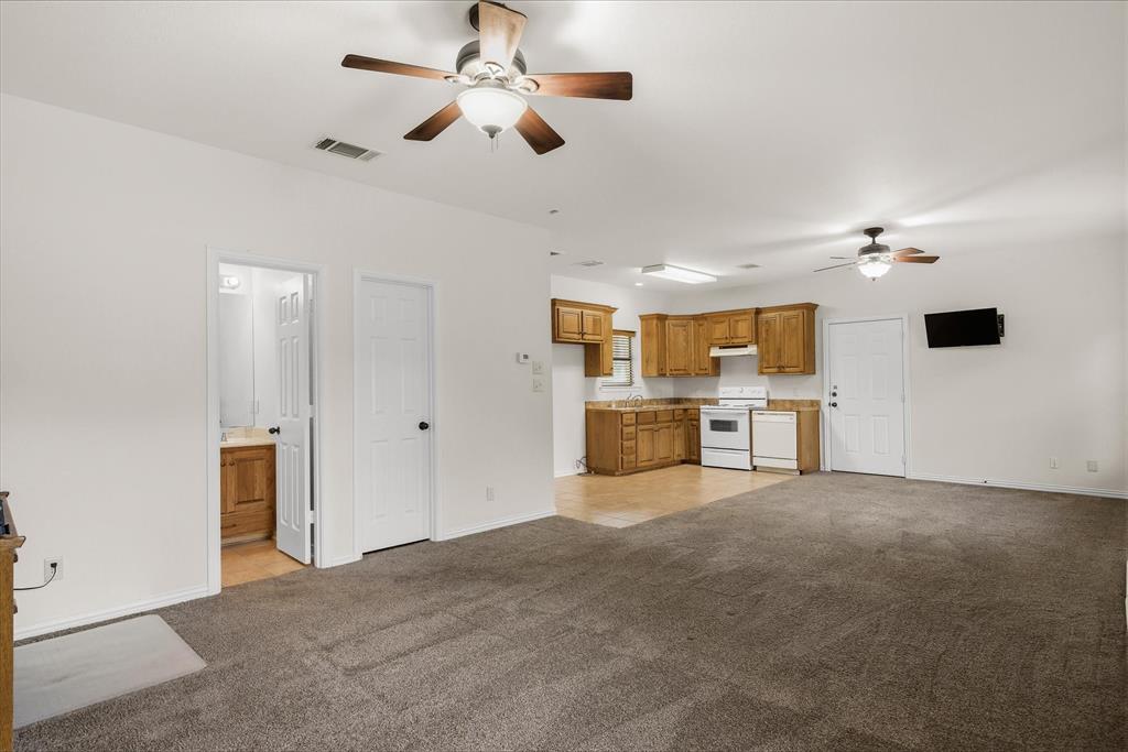 Lakewood Tr - Residential