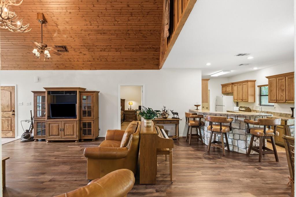 Lakewood Tr - Residential