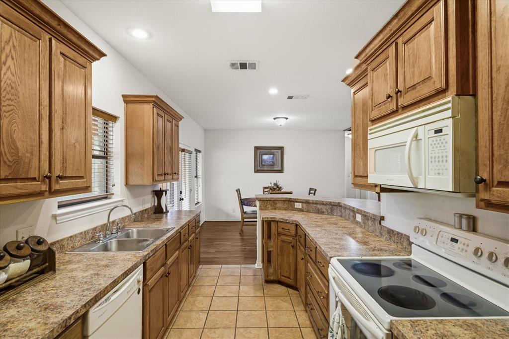 Lakewood Tr - Residential