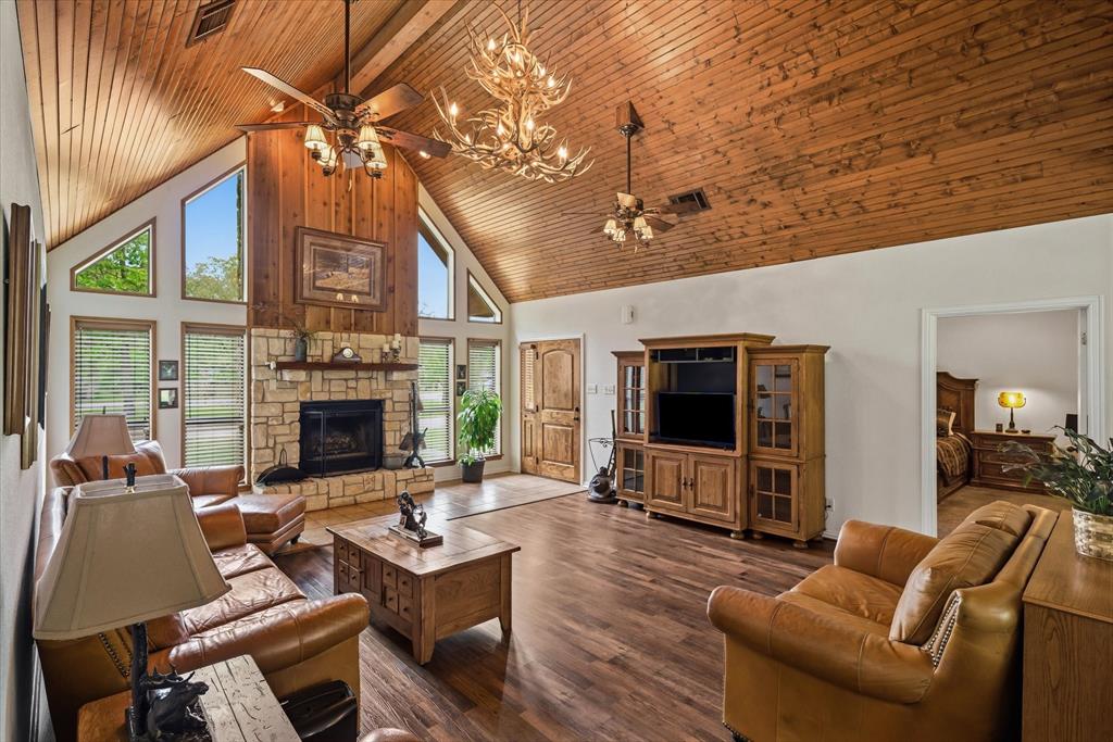 Lakewood Tr - Residential