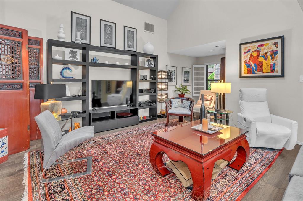 4223 Clear Lake Circle