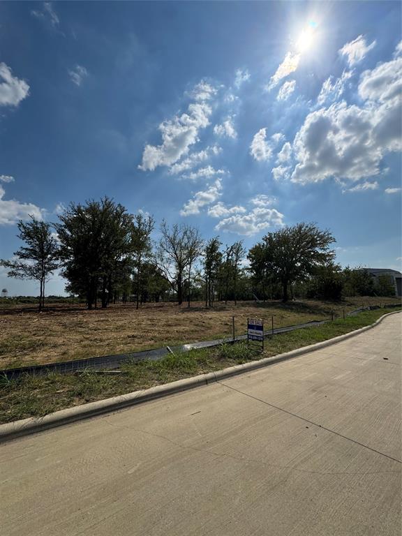 Hills of Kingswood - Land