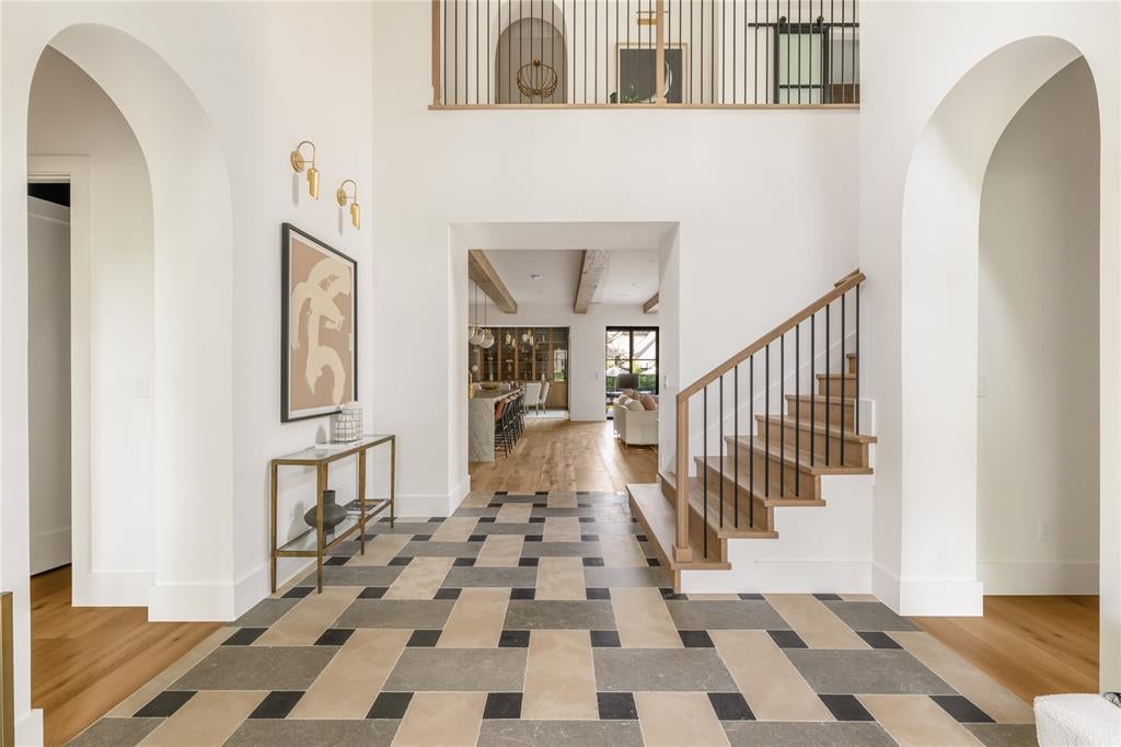 3236 Greenbrier Drive