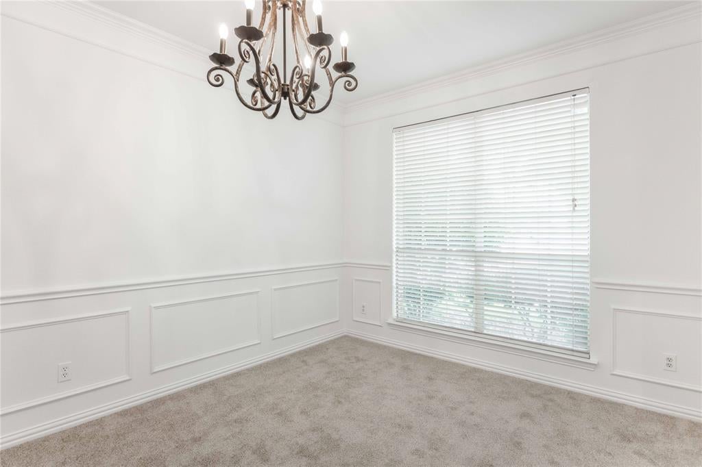 3305 Estacado Lane
