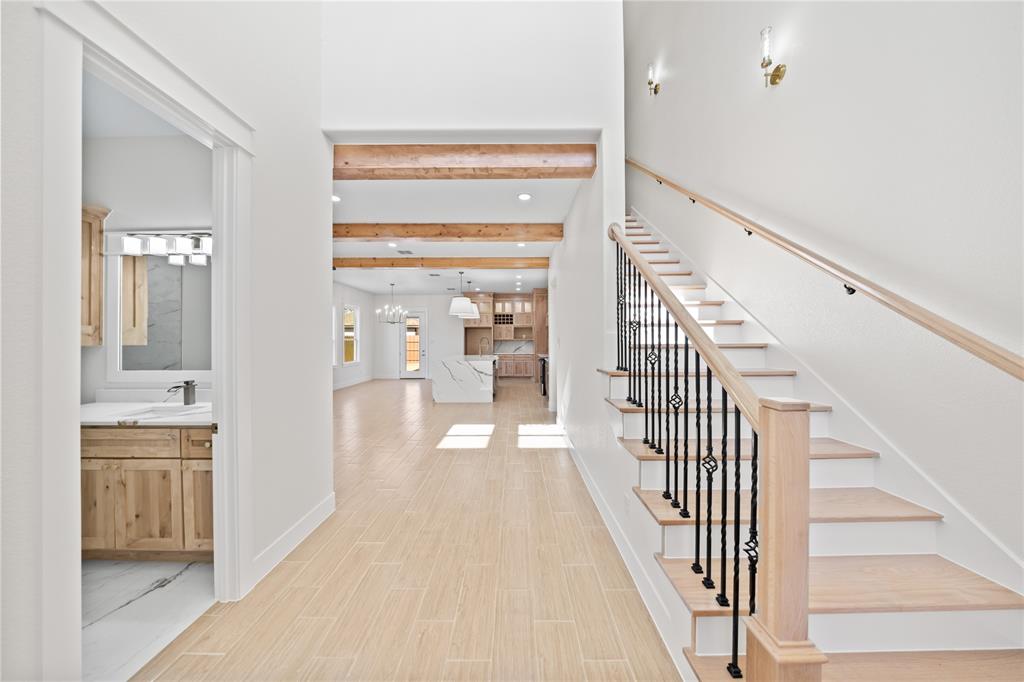 SCENIC BLUFF - Residential