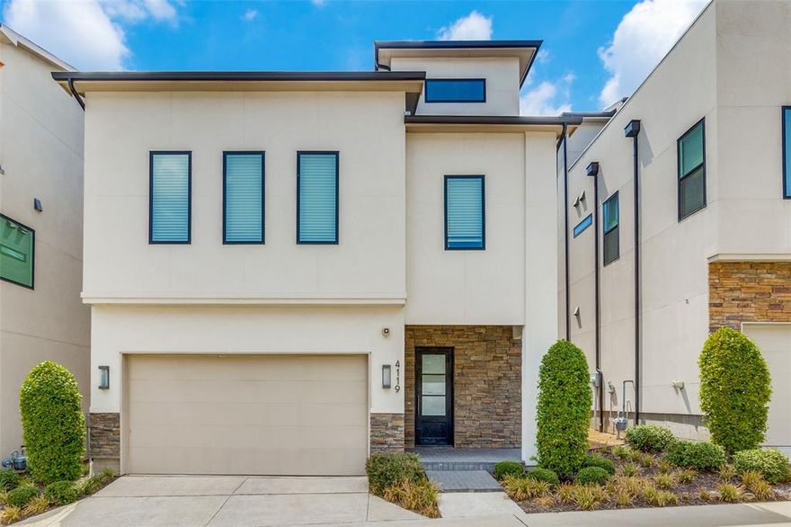 COME HOME to this Beautiful craftsmanship in a small community of 30 homes perfectly situated in between Uptown and Medical District. Elevated just over the city with fantastic downtown views from your furnished roof top patio. Beautiful design with natural dark hardwoods, quartz counters, open kitchen large island, natural light in living and gas cooktop and fireplace. Large master bath with garden pedestal footed tub and separate walk in shower. Nice size bedrooms and WD included. Lovely backyard with covered sitting area and furniture.