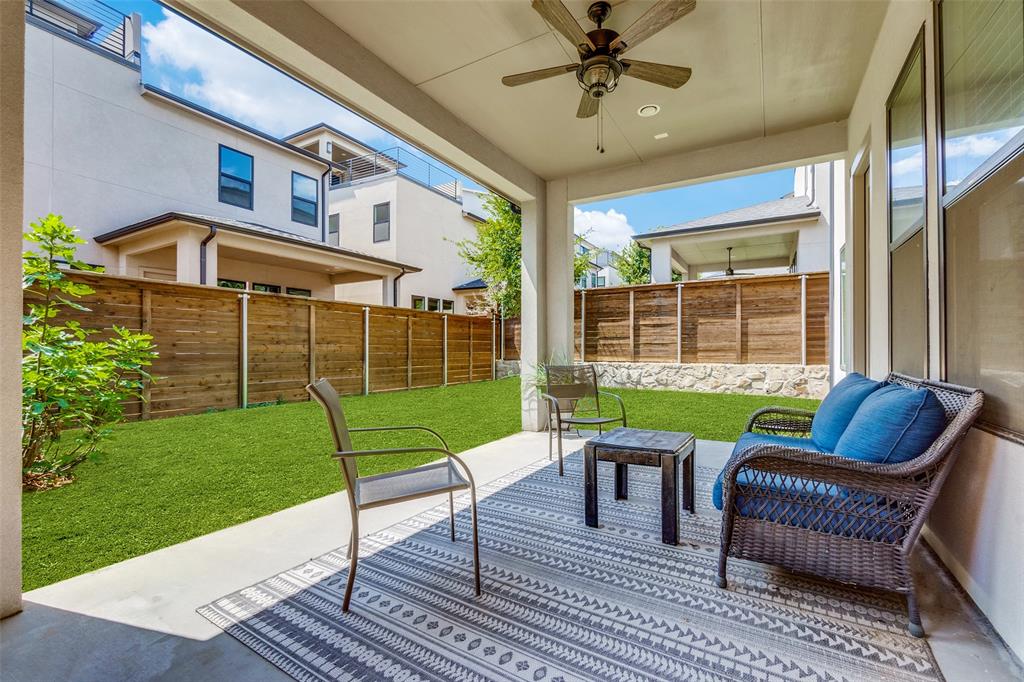 Thirty One Dallas Square #2 - Residential