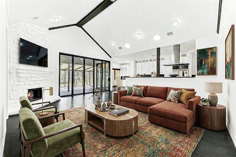 Photo of 1505 N Carroll Avenue, Southlake, TX 76092 (MLS # 21208988)