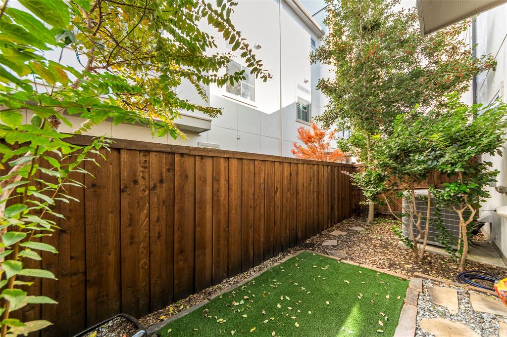 Subdivision at Live Oak - Residential Lease