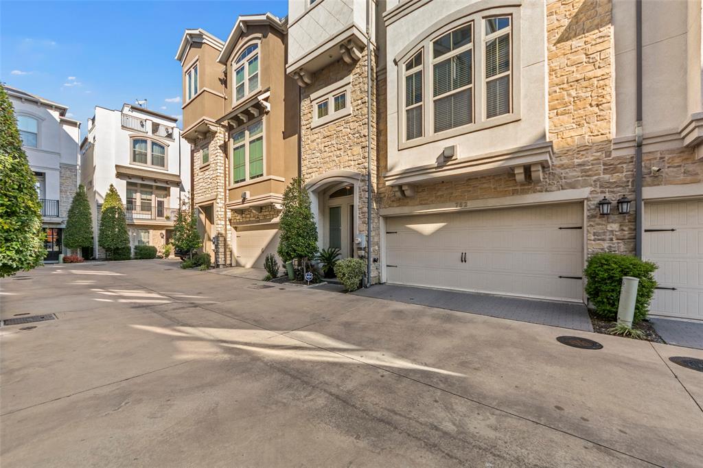 Subdivision at Live Oak - Residential Lease