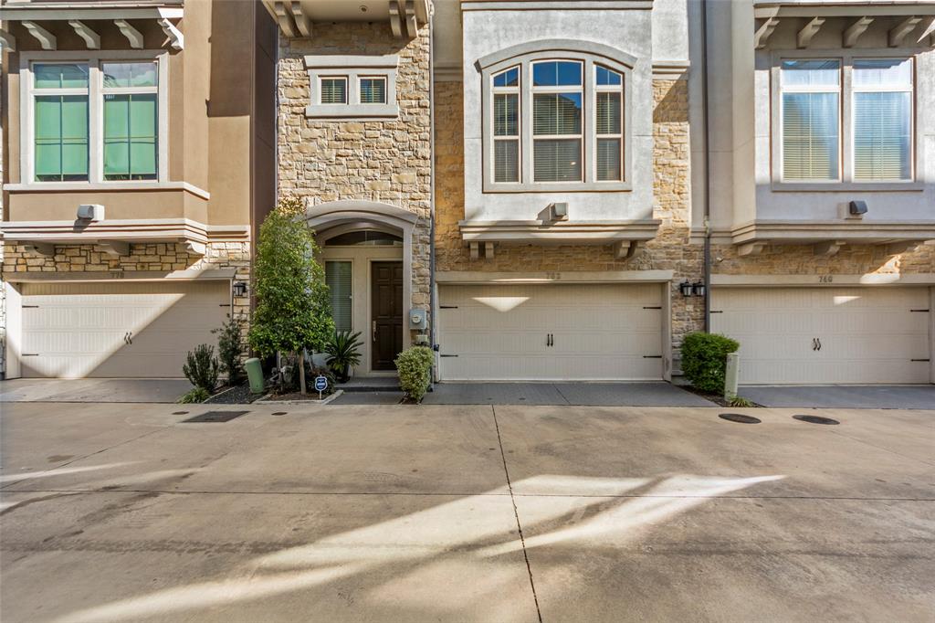 Subdivision at Live Oak - Residential Lease