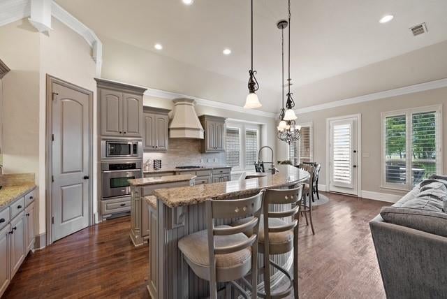 121 Montgomery Drive