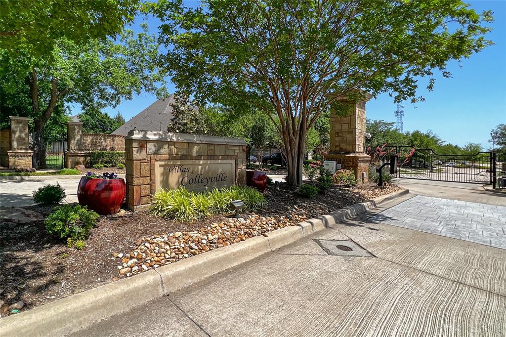 Villas Of Colleyville - Residential