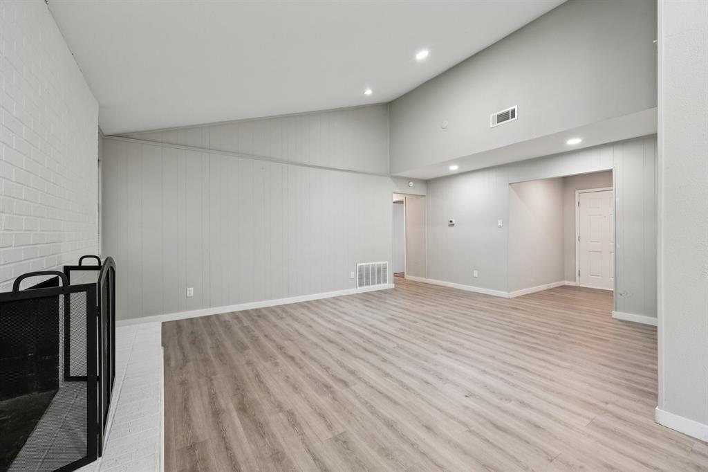 Carriage Hill Forest Hill - Residential