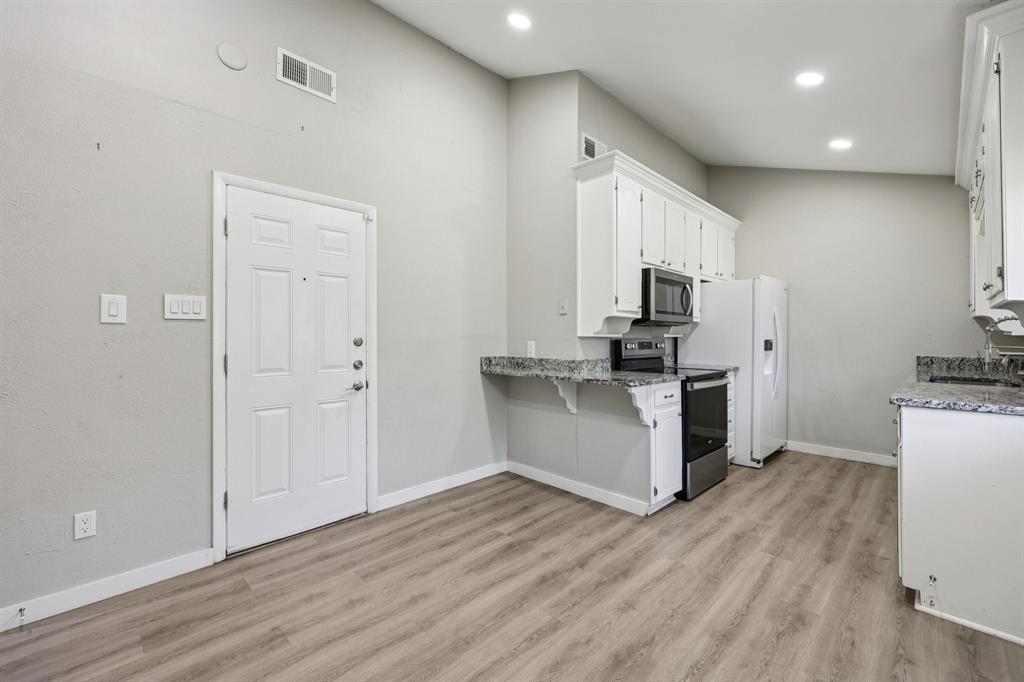 Carriage Hill Forest Hill - Residential