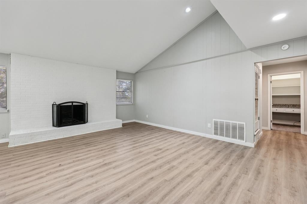 Carriage Hill Forest Hill - Residential