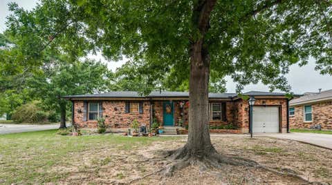 Photo of 727 Norwood Drive, Hurst, TX 76053 (MLS # 21260155)