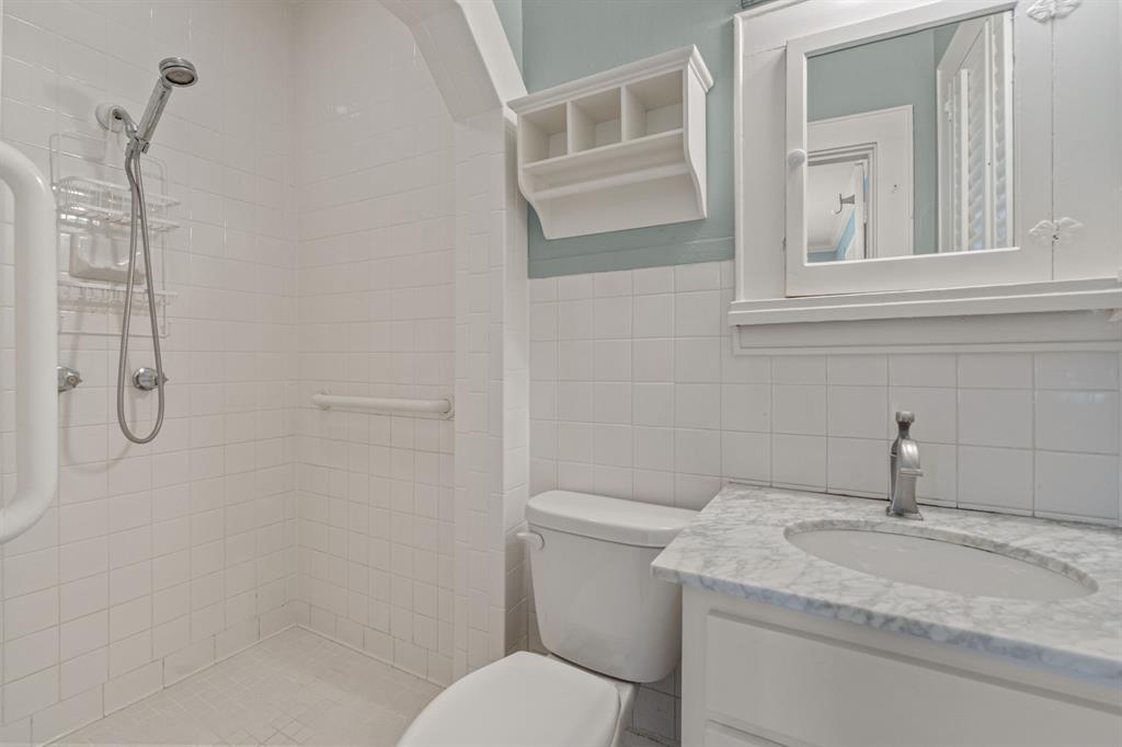 Mc Cart Add - Residential Lease