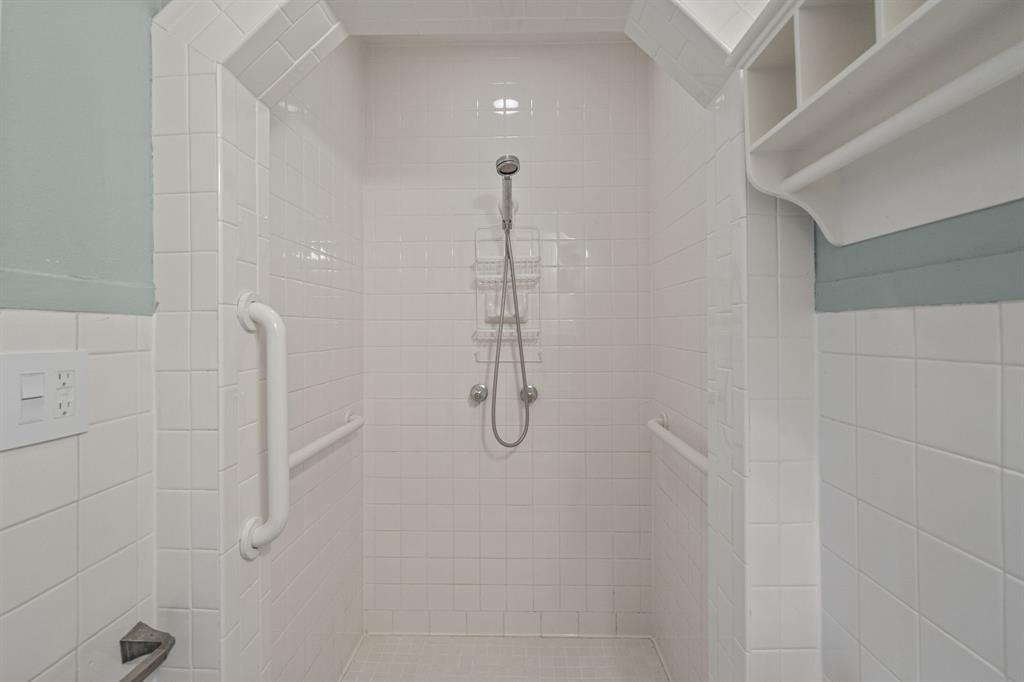 Mc Cart Add - Residential Lease