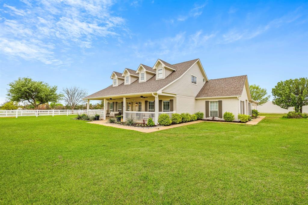 860 Prairie Trail