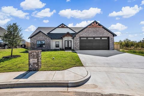960 Gallant Fox Road Hewitt TX 76643