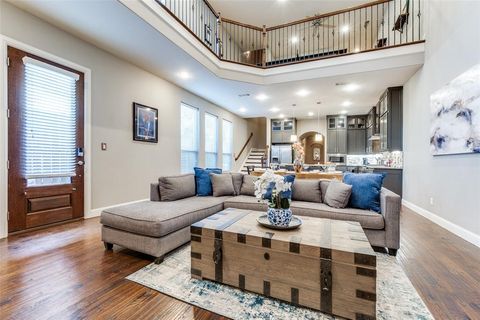 5913 Lewis Street Dallas TX 75206