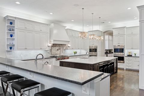 Tiny photo for 4715 W Northwest Highway, Dallas, TX 75220 (MLS # 21190555)