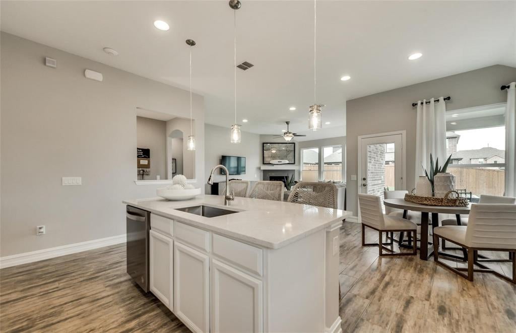 2816 southampton Drive