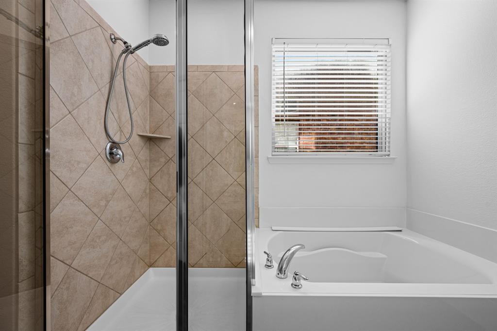 Valencia On The Lake - Residential Lease