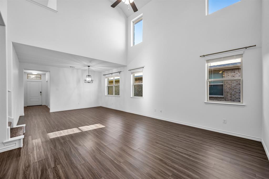 Valencia On The Lake - Residential Lease