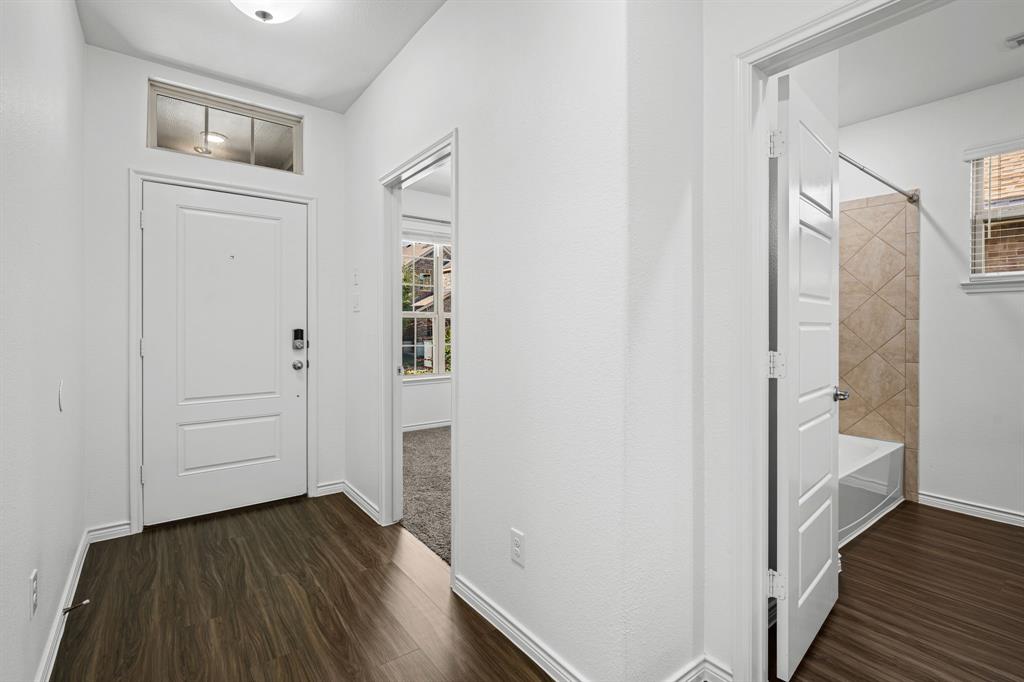 Valencia On The Lake - Residential Lease