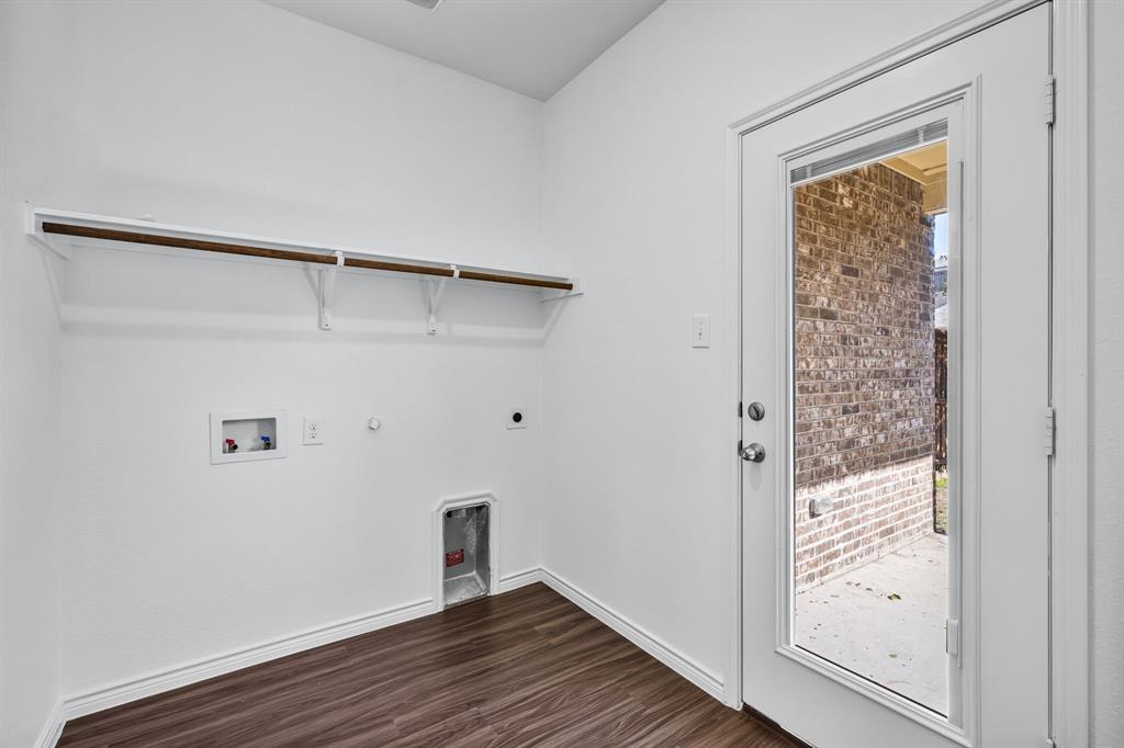 Valencia On The Lake - Residential Lease