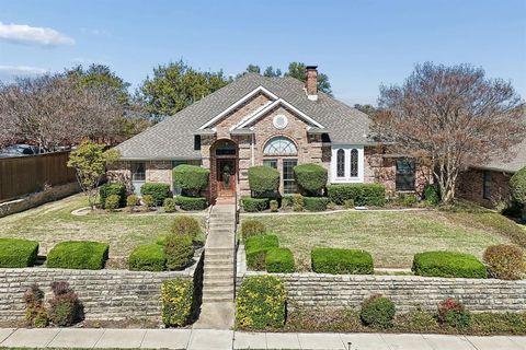 Photo of 1213 Stonewall Street, Garland, TX 75043 (MLS # 21204964)