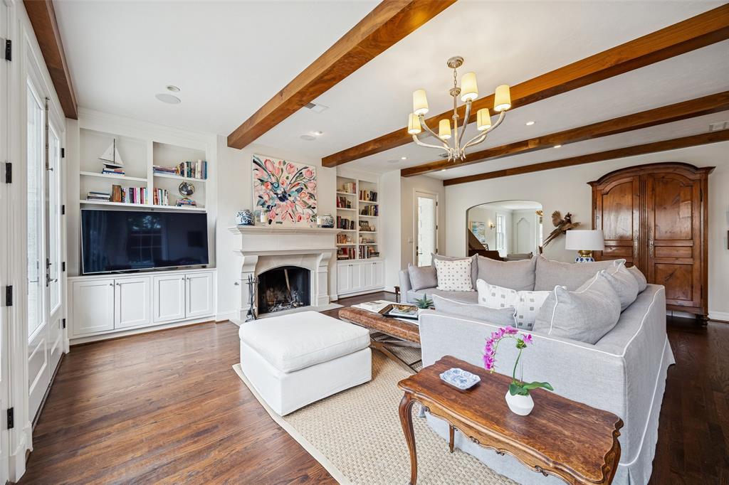 Country Club Estates - Residential