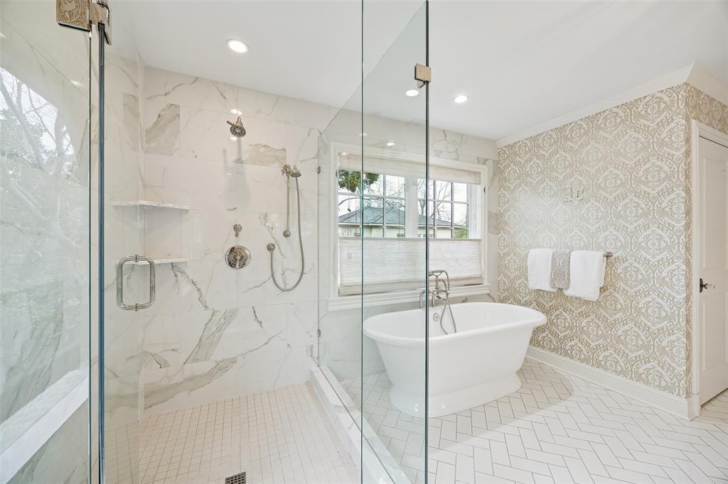 Country Club Estates - Residential