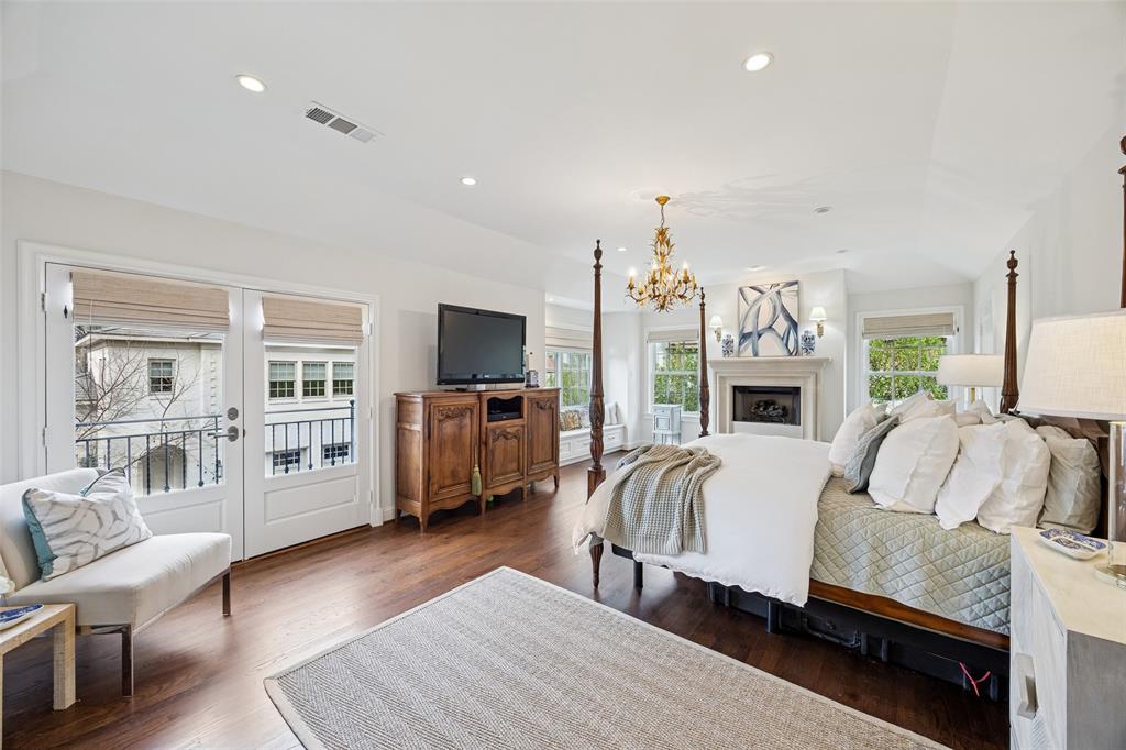 Country Club Estates - Residential