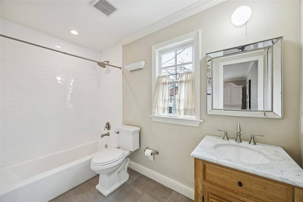 Country Club Estates - Residential