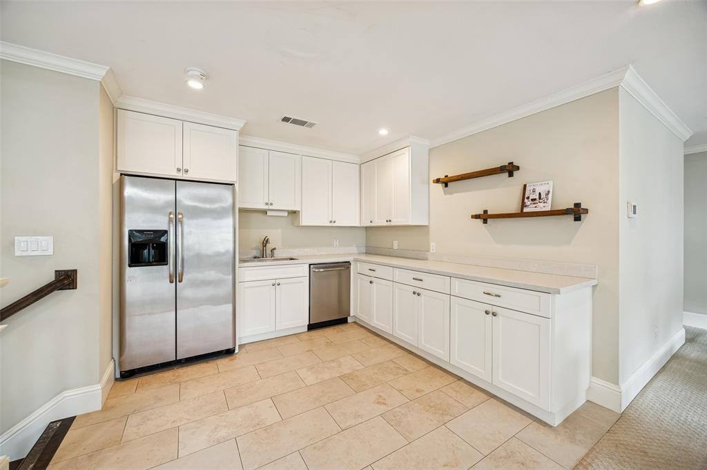 Country Club Estates - Residential