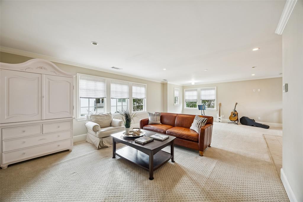 Country Club Estates - Residential