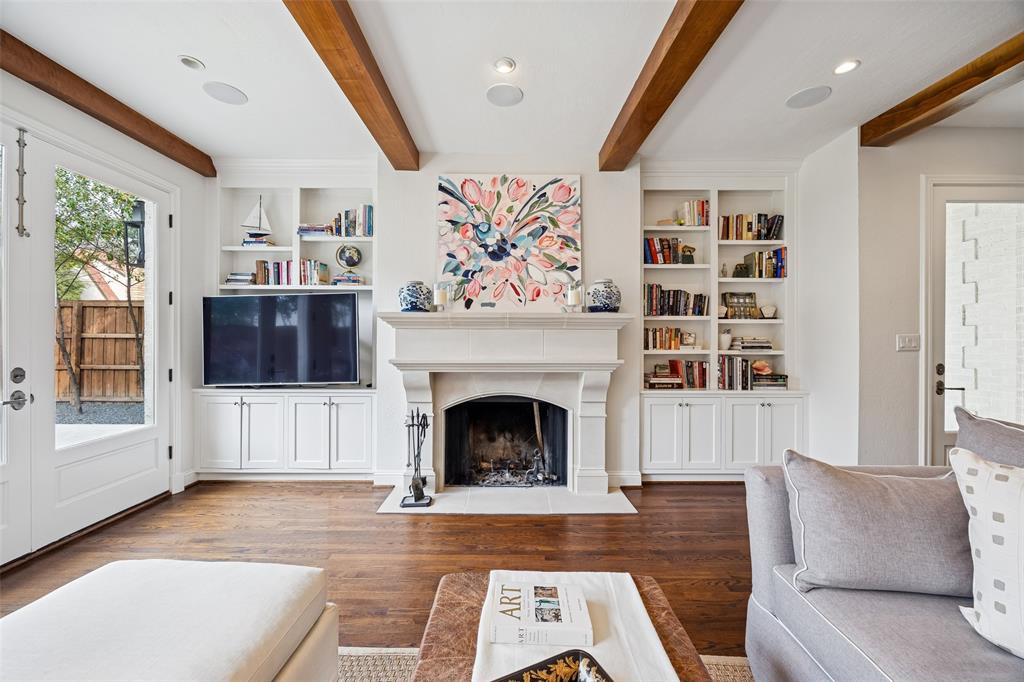 Country Club Estates - Residential