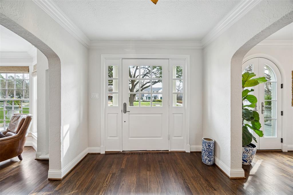 Country Club Estates - Residential