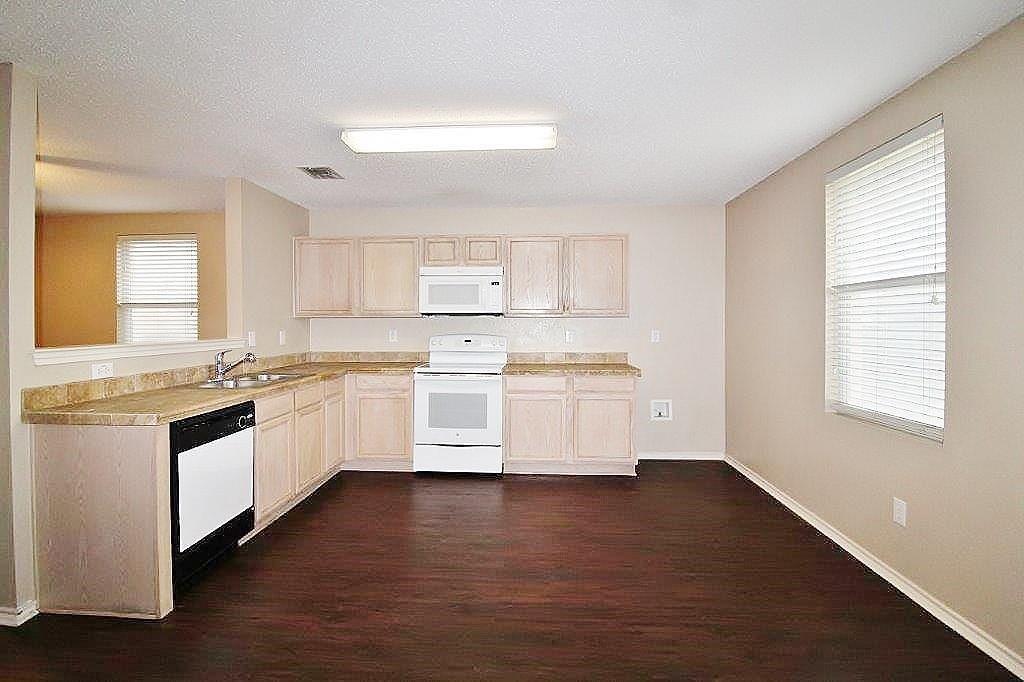 Poynter Crossing Add - Residential Lease