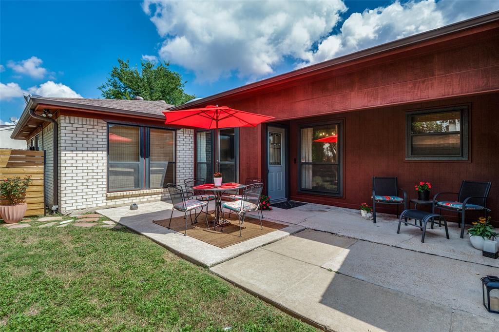 2213 Jamestown Court
