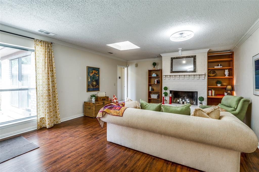 2213 Jamestown Court