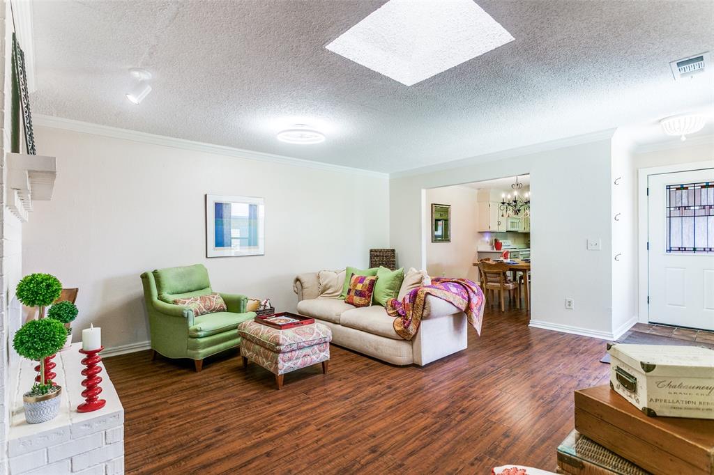 2213 Jamestown Court